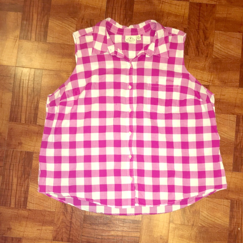 Button up sleeveless blouse